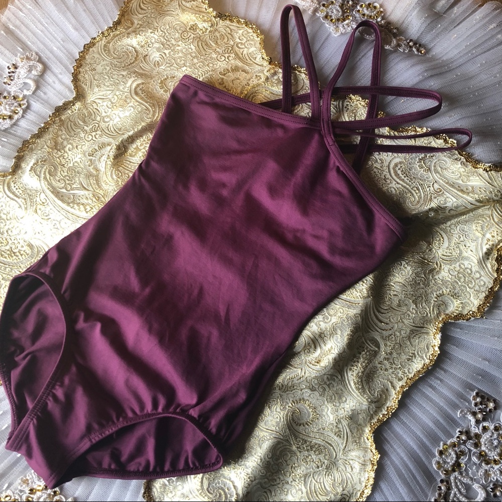 MOTION WEAR CRISSCROSS LEOTARD!